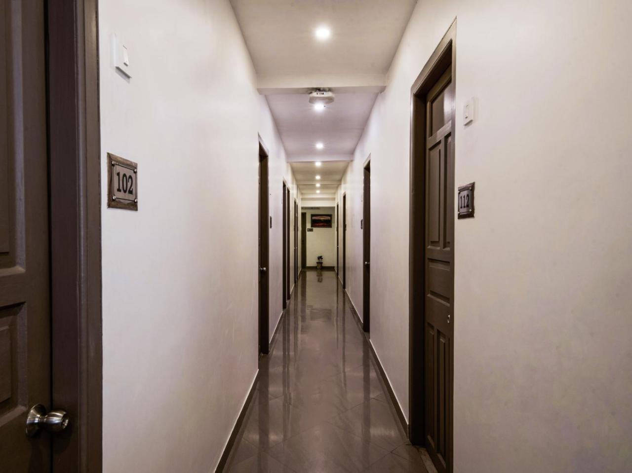 Hotel Indiana Шиллонг Экстерьер фото