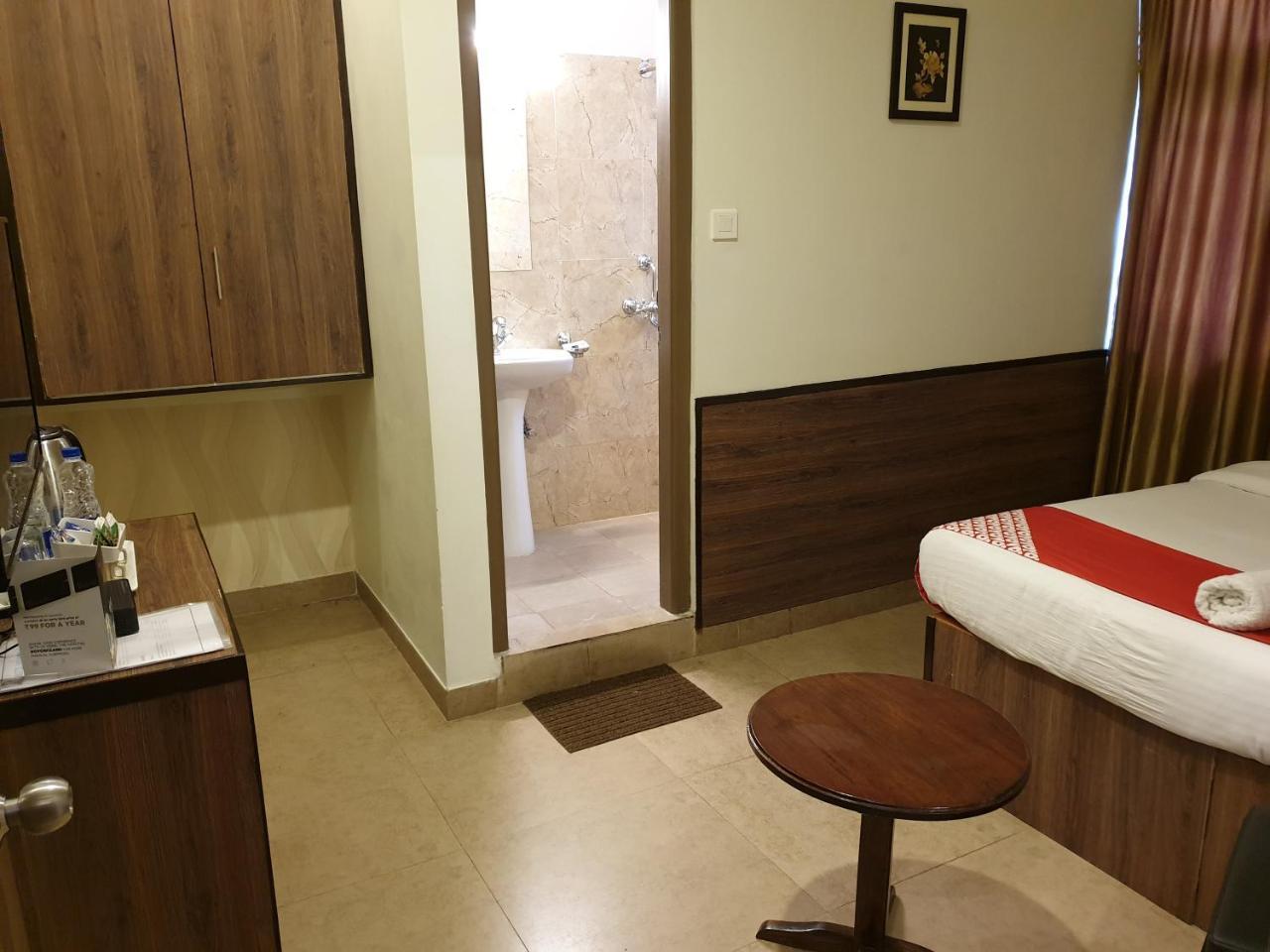 Hotel Indiana Шиллонг Экстерьер фото